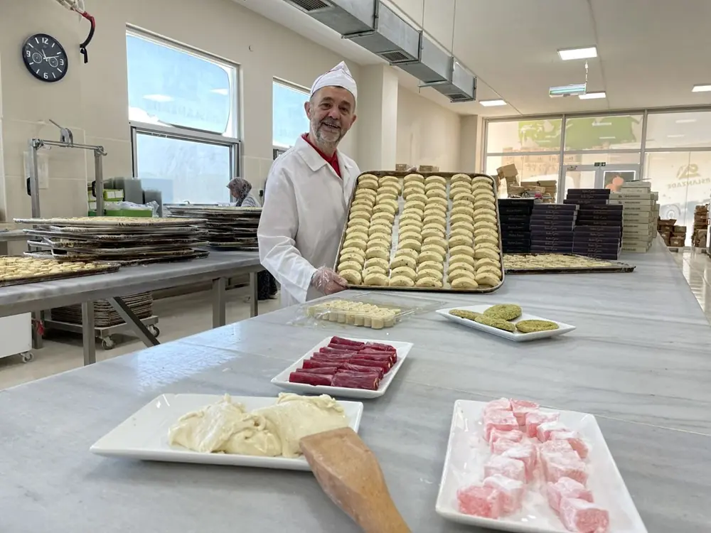 Edirne'de padişahların misafirlerine ikram ettiği tatlılar bayram için hazırlanıyor